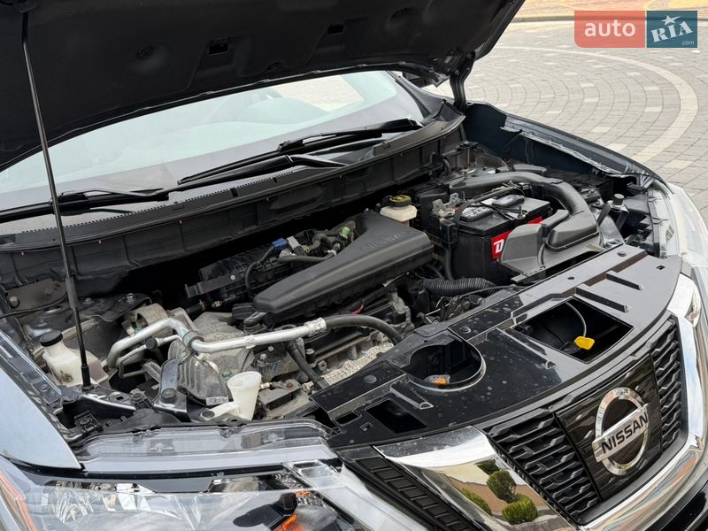 Внедорожник / Кроссовер Nissan Rogue 2017 в Дрогобыче