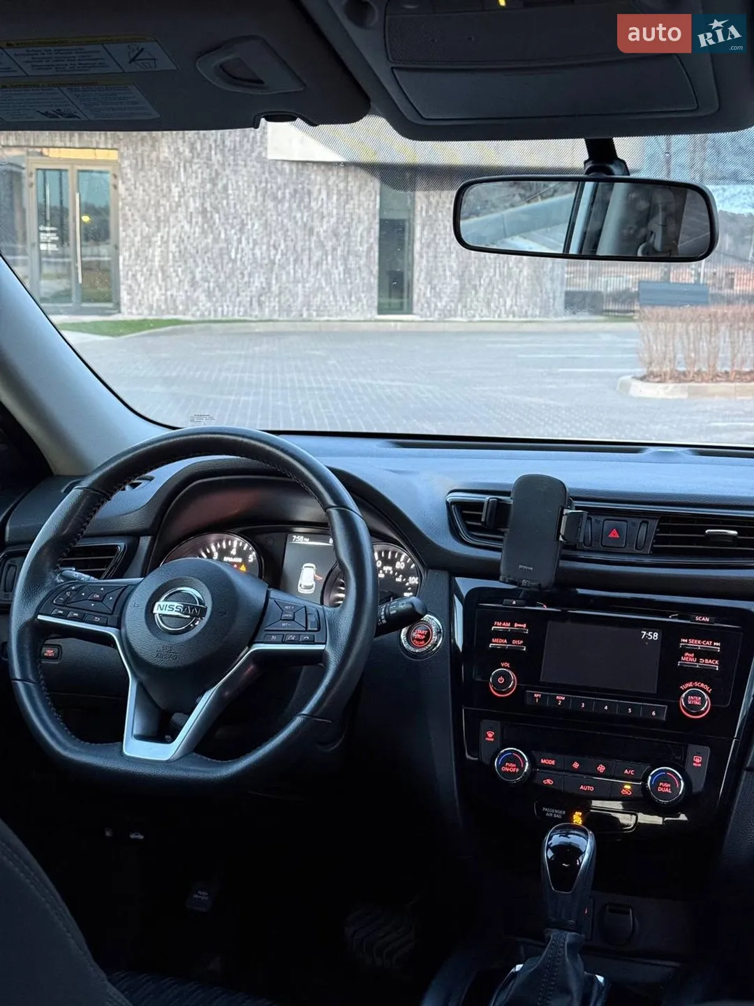 2017 Nissan Rogue - мініатюра 19