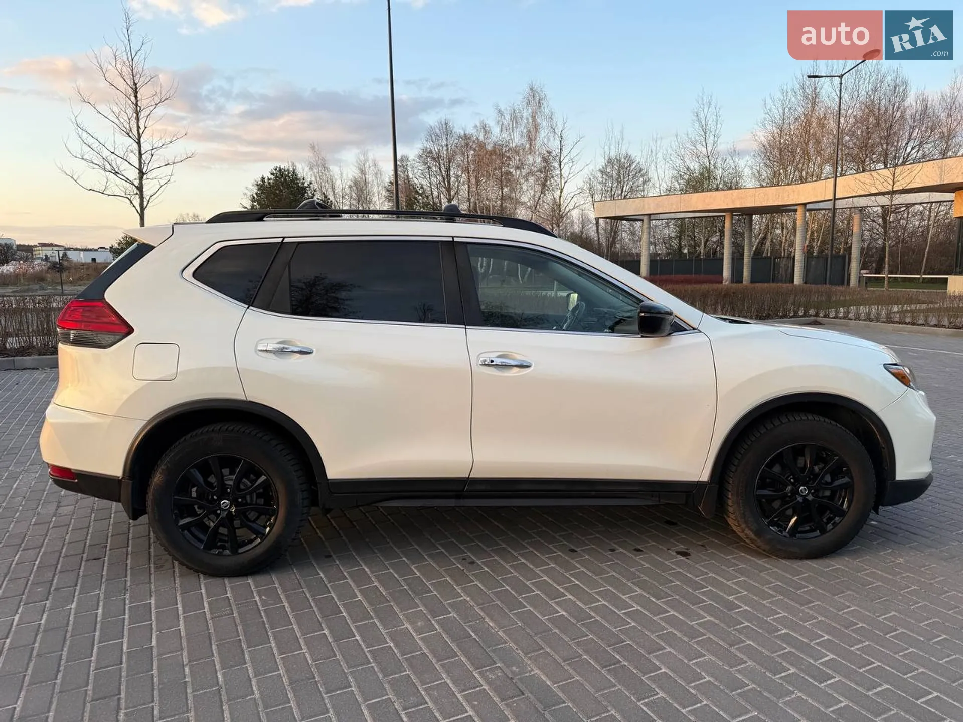 2017 Nissan Rogue - мініатюра 9