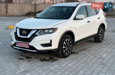 Внедорожник / Кроссовер Nissan Rogue 2017 в Вознесенске