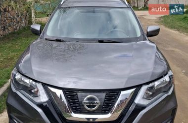 Внедорожник / Кроссовер Nissan Rogue 2017 в Житомире