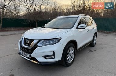 Внедорожник / Кроссовер Nissan Rogue 2016 в Харькове