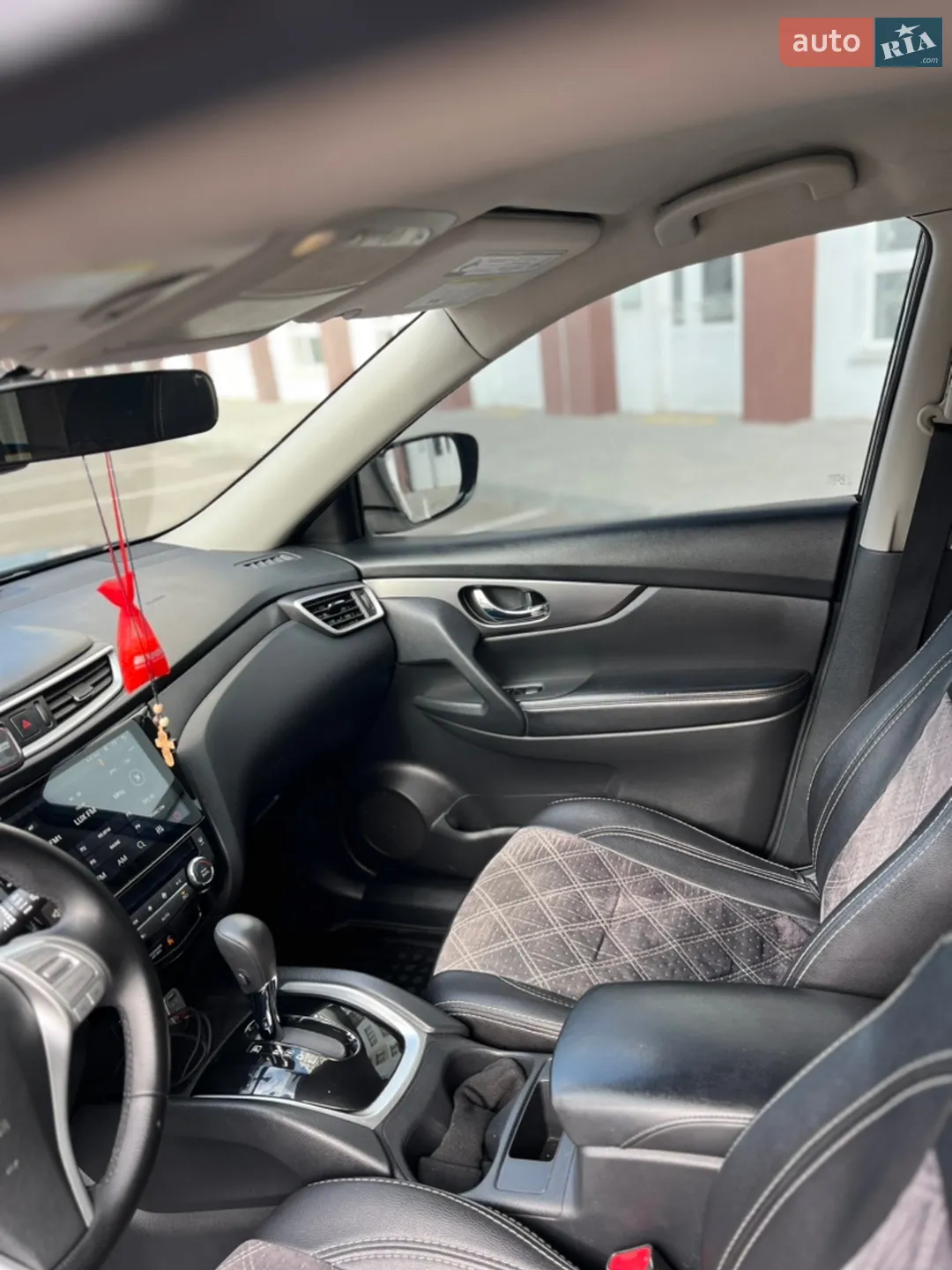 2016 Nissan Rogue - мініатюра 12