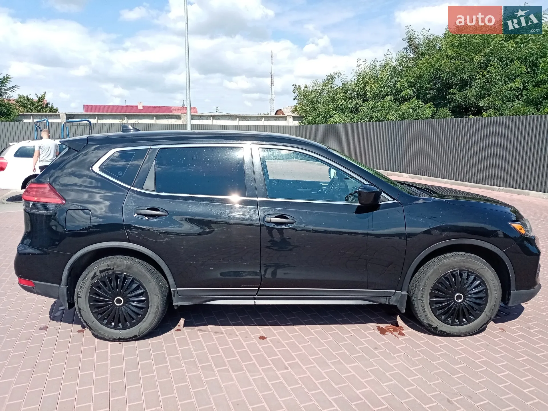 2017 Nissan Rogue - мініатюра 10