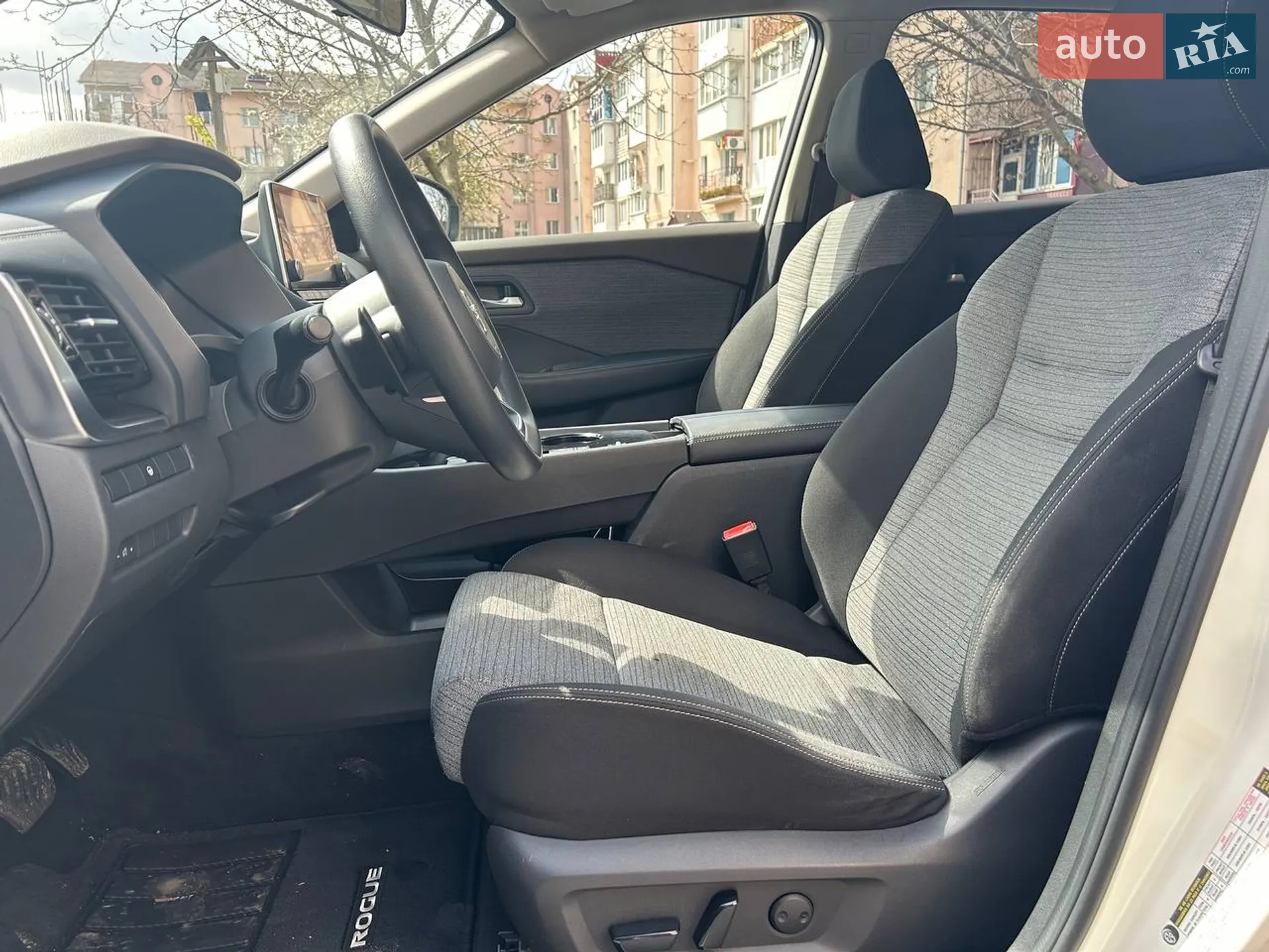 2021 Nissan Rogue - мініатюра 18