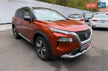 Внедорожник / Кроссовер Nissan Rogue 2021 в Киеве