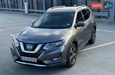 Позашляховик / Кросовер Nissan Rogue 2017 в Києві
