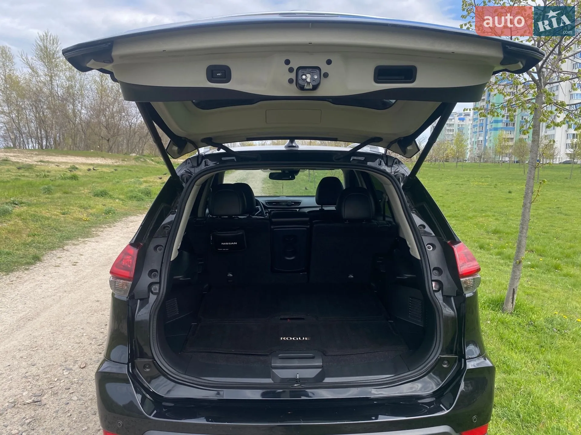 2019 Nissan Rogue - мініатюра 9