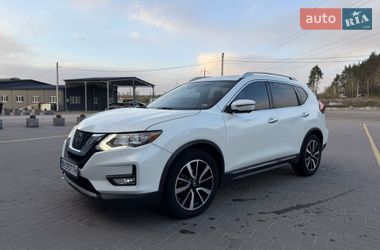 Внедорожник / Кроссовер Nissan Rogue 2019 в Буче