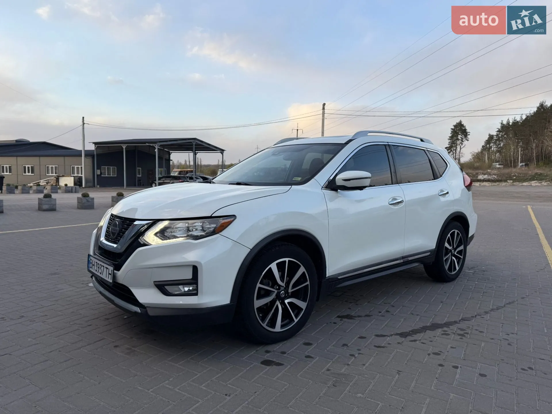 2019 Nissan Rogue - фото 1