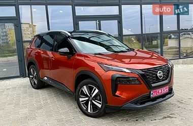 Внедорожник / Кроссовер Nissan Rogue 2021 в Тернополе