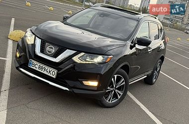Внедорожник / Кроссовер Nissan Rogue 2016 в Киеве
