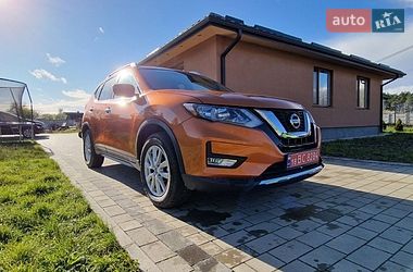 Позашляховик / Кросовер Nissan Rogue 2017 в Рівному