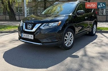 Внедорожник / Кроссовер Nissan Rogue 2017 в Черкассах