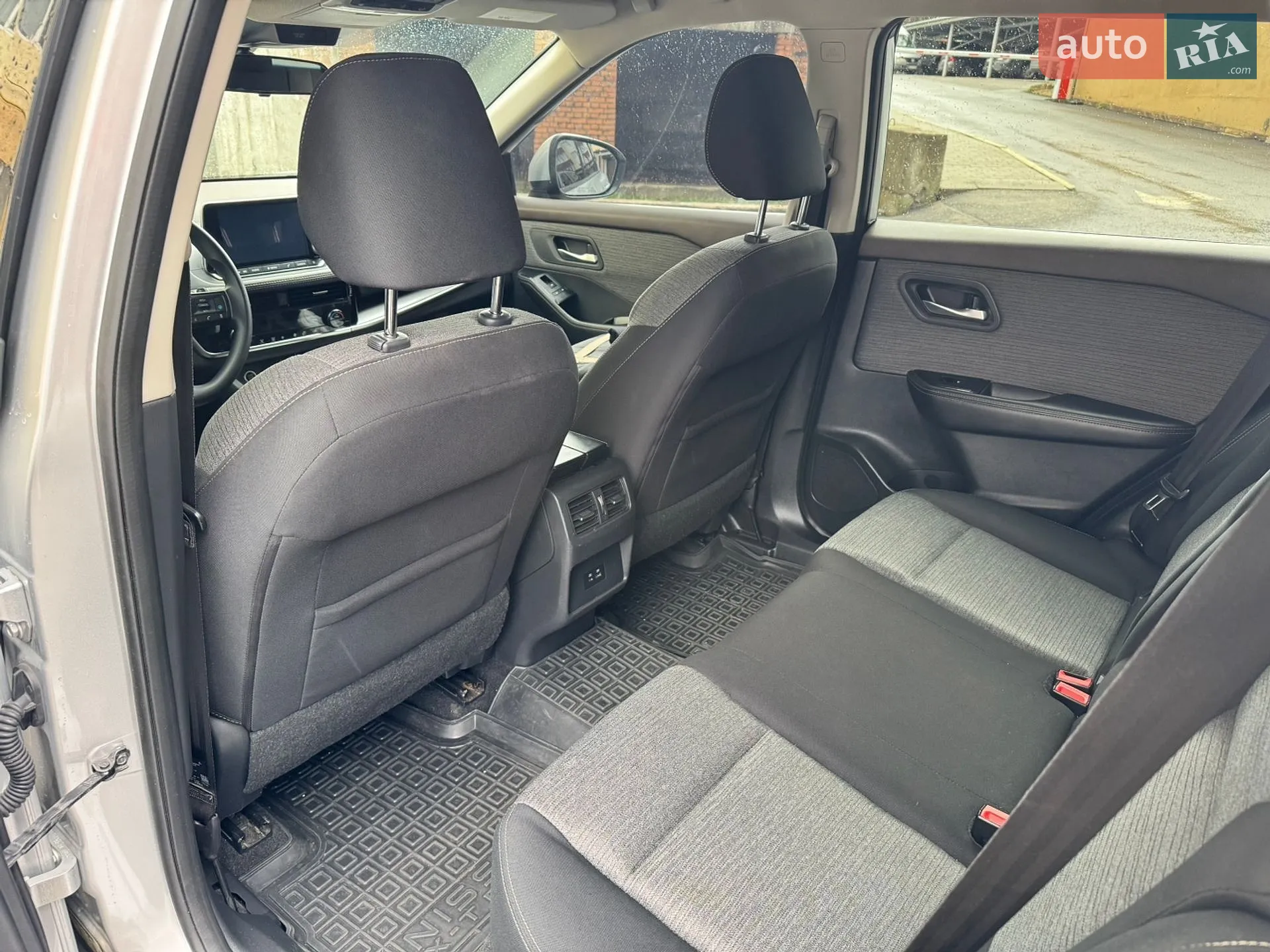 2021 Nissan Rogue - мініатюра 12