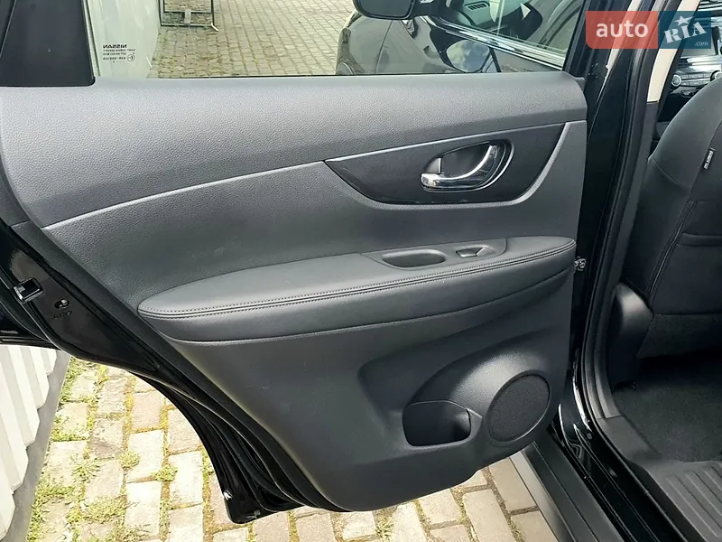 Nissan Rogue 2019 VIN KNMAT2MT7KP543903 фото оголошення 33 з 104
