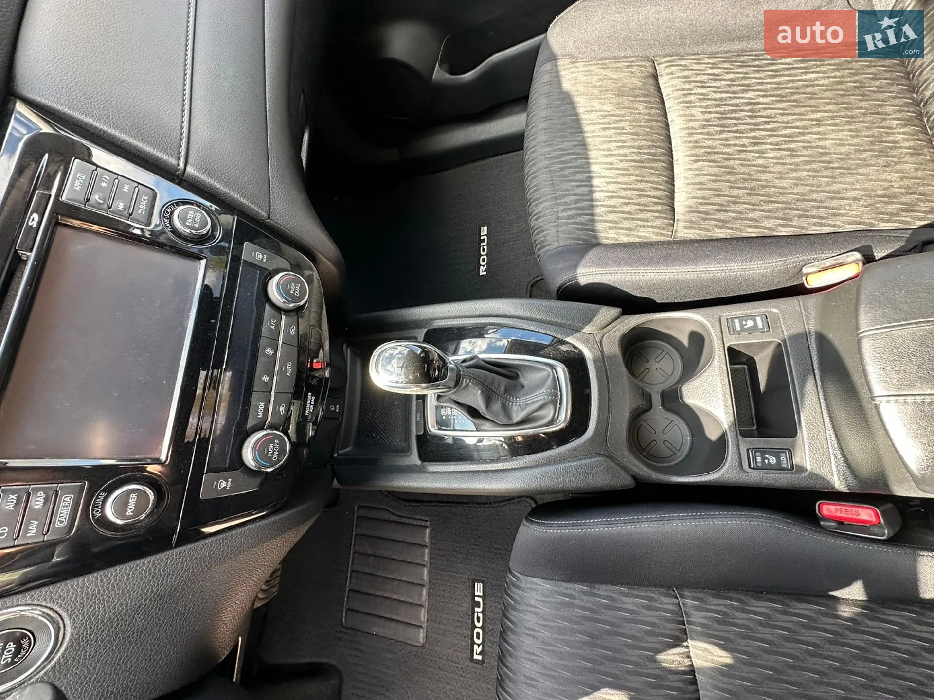 2017 Nissan Rogue - мініатюра 18