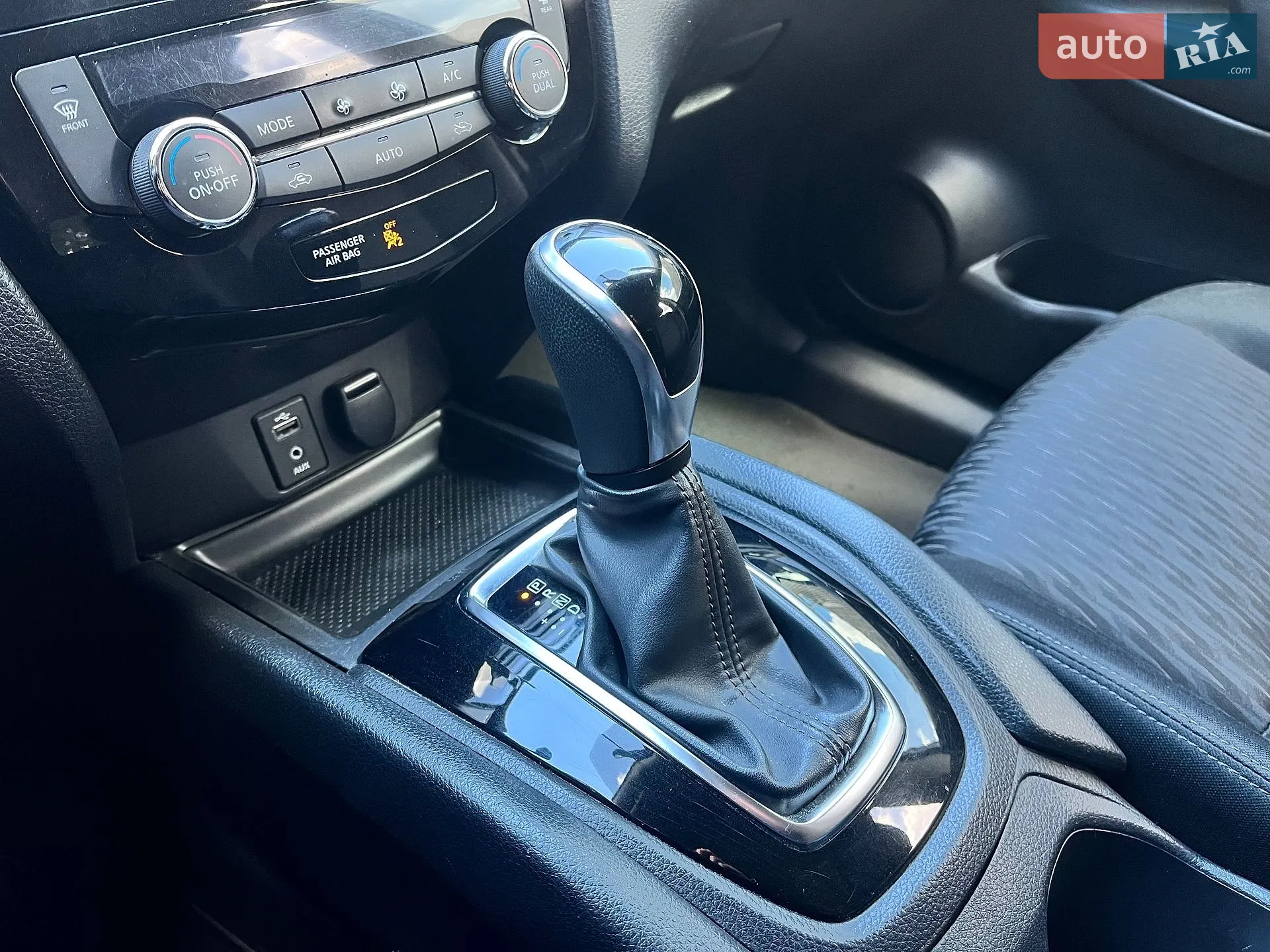 2017 Nissan Rogue - мініатюра 21