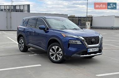 Позашляховик / Кросовер Nissan Rogue 2021 в Києві