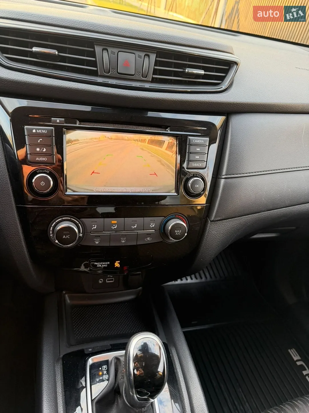 2018 Nissan Rogue - мініатюра 15