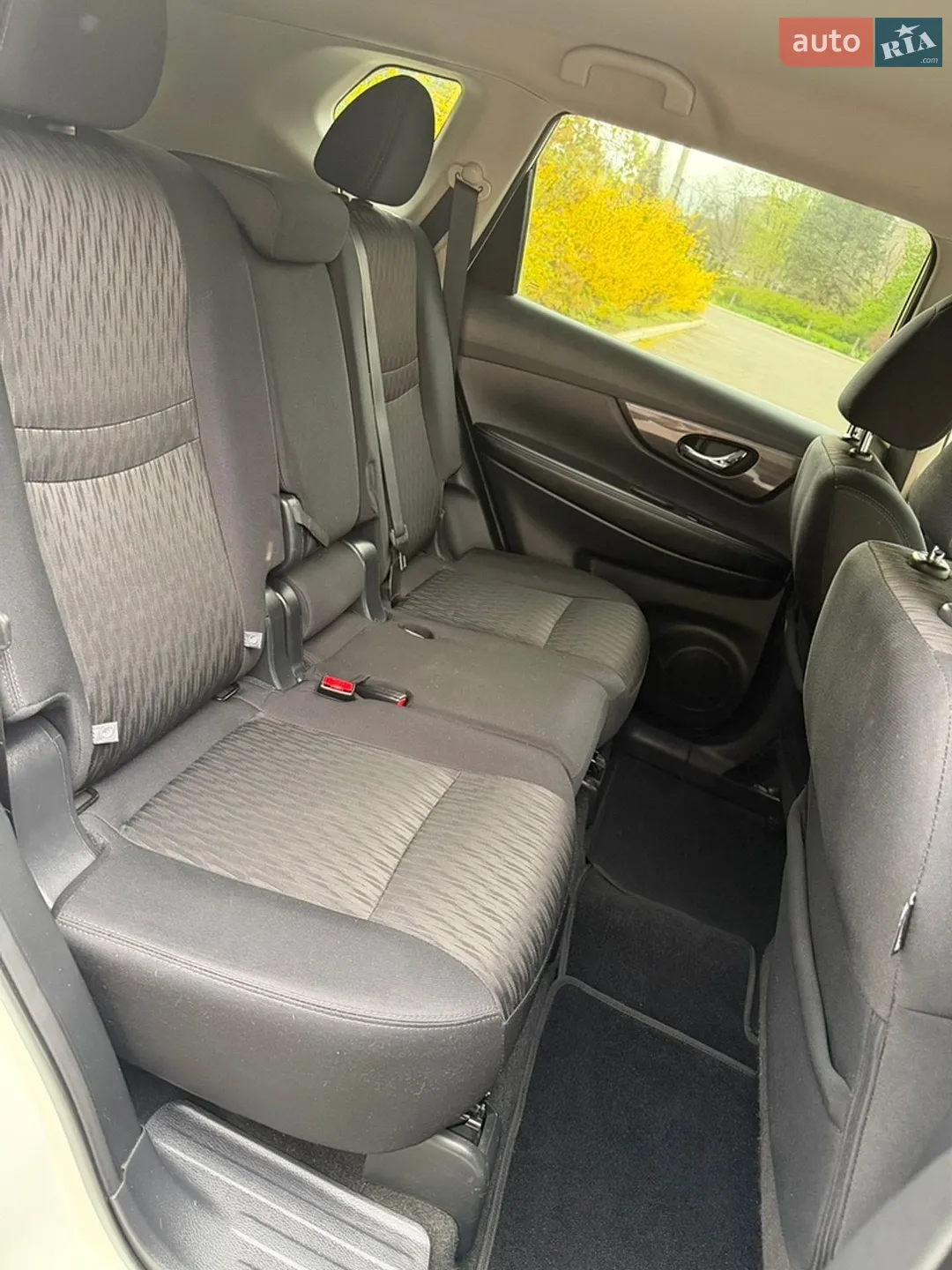 2019 Nissan Rogue - мініатюра 24