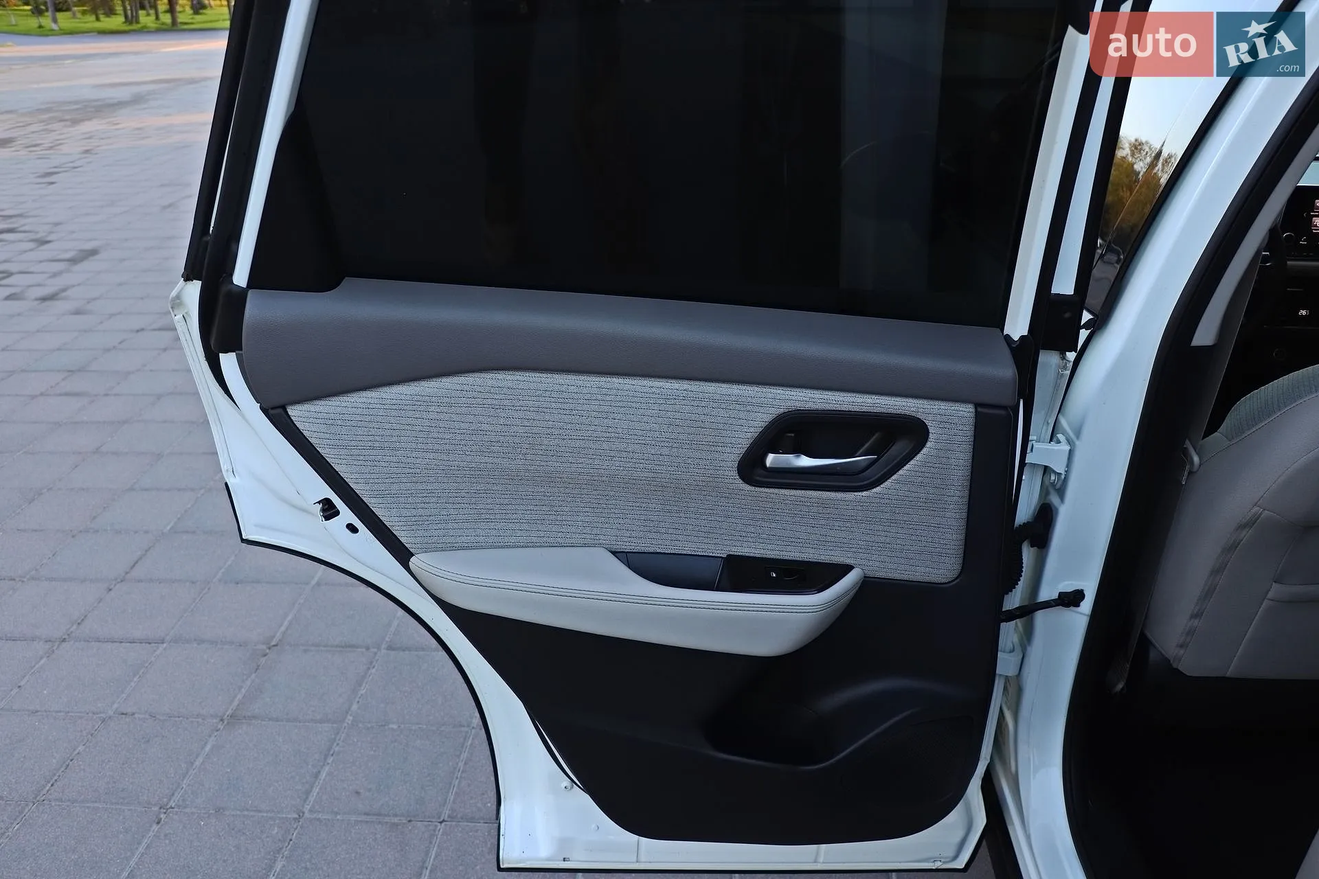 2021 Nissan Rogue - мініатюра 18