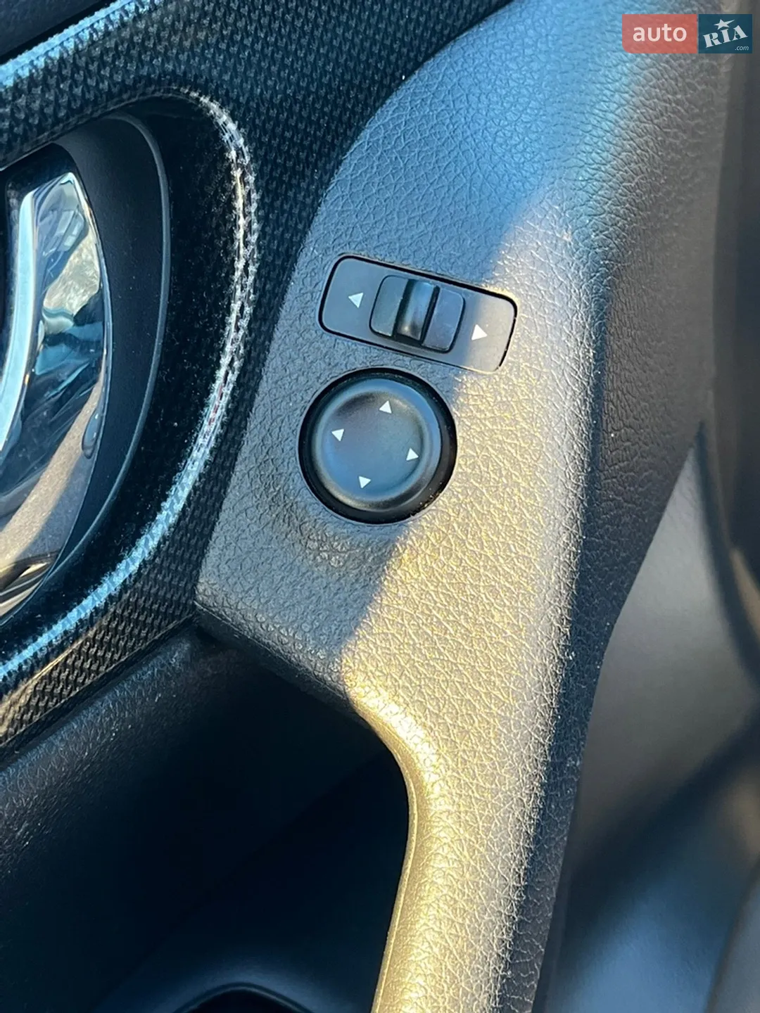 2014 Nissan Rogue - мініатюра 28