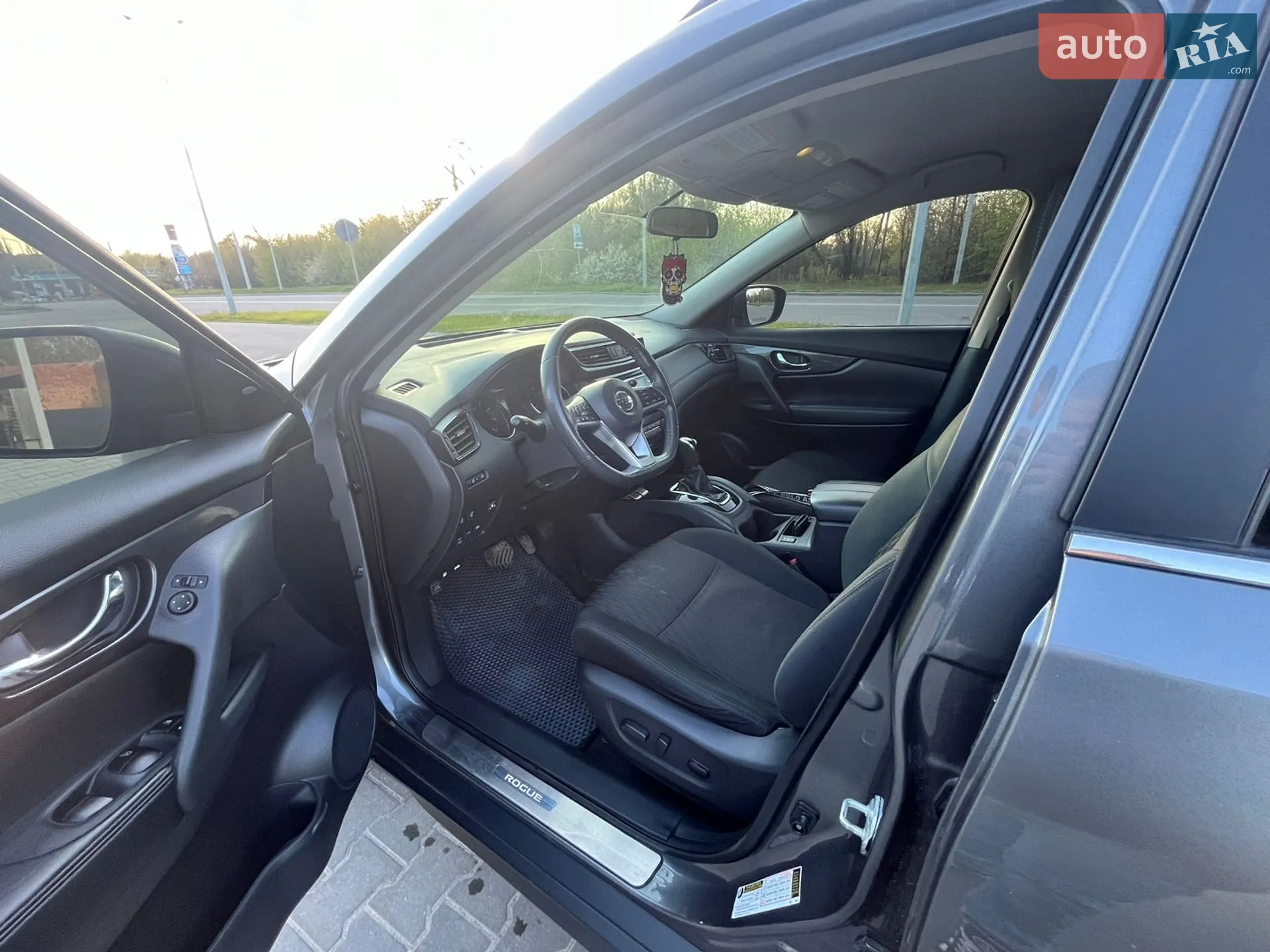2017 Nissan Rogue - мініатюра 18