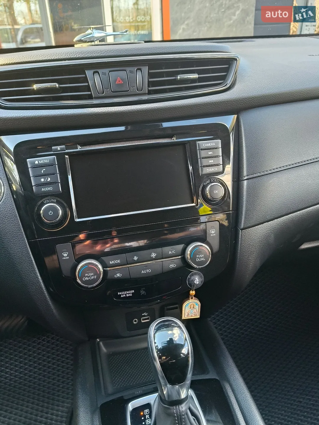 2018 Nissan Rogue - мініатюра 2