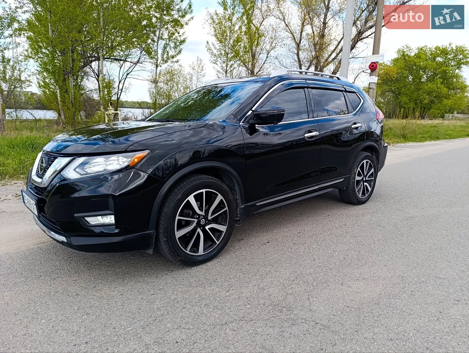 2019 Nissan Rogue - мініатюра 16
