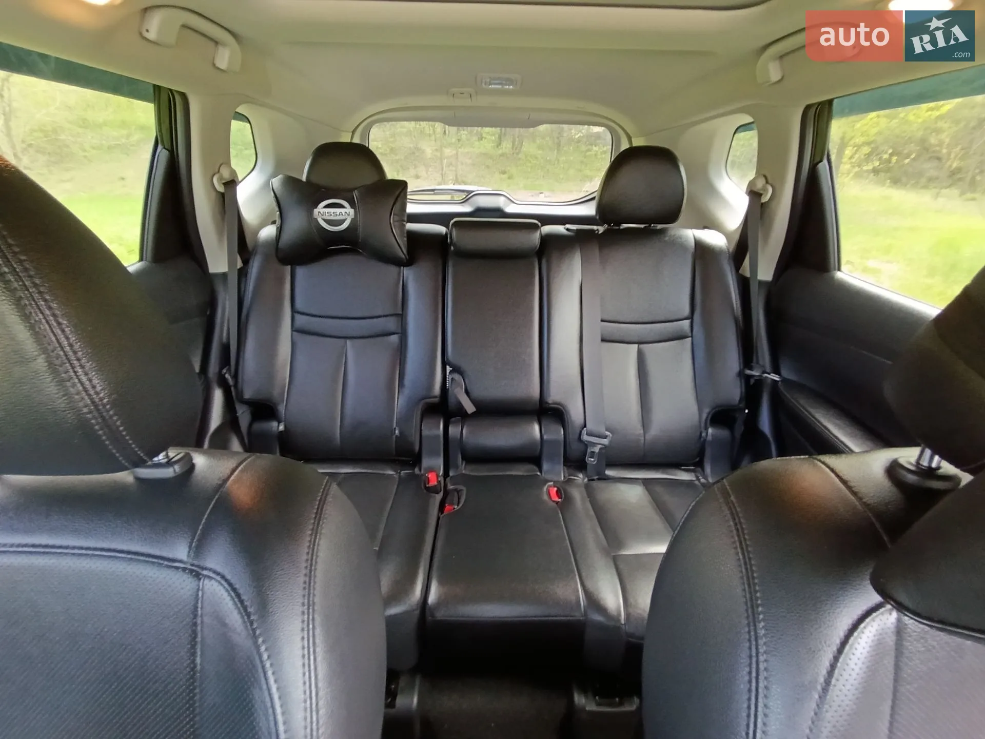 2019 Nissan Rogue - мініатюра 2