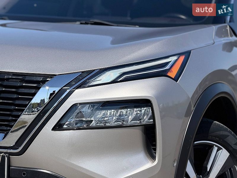 Внедорожник / Кроссовер Nissan Rogue 2021 в Кривом Роге