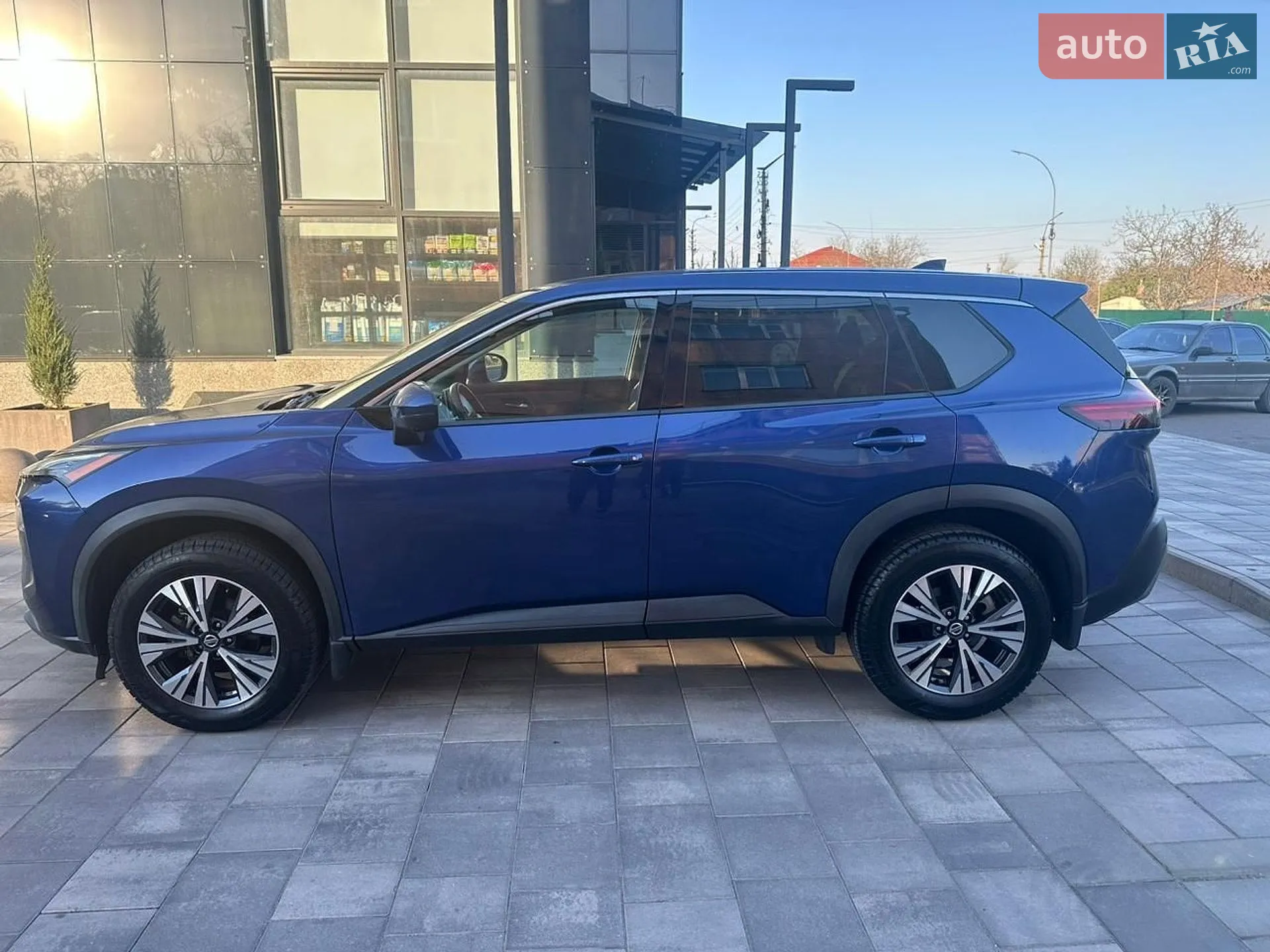 2021 Nissan Rogue - мініатюра 3