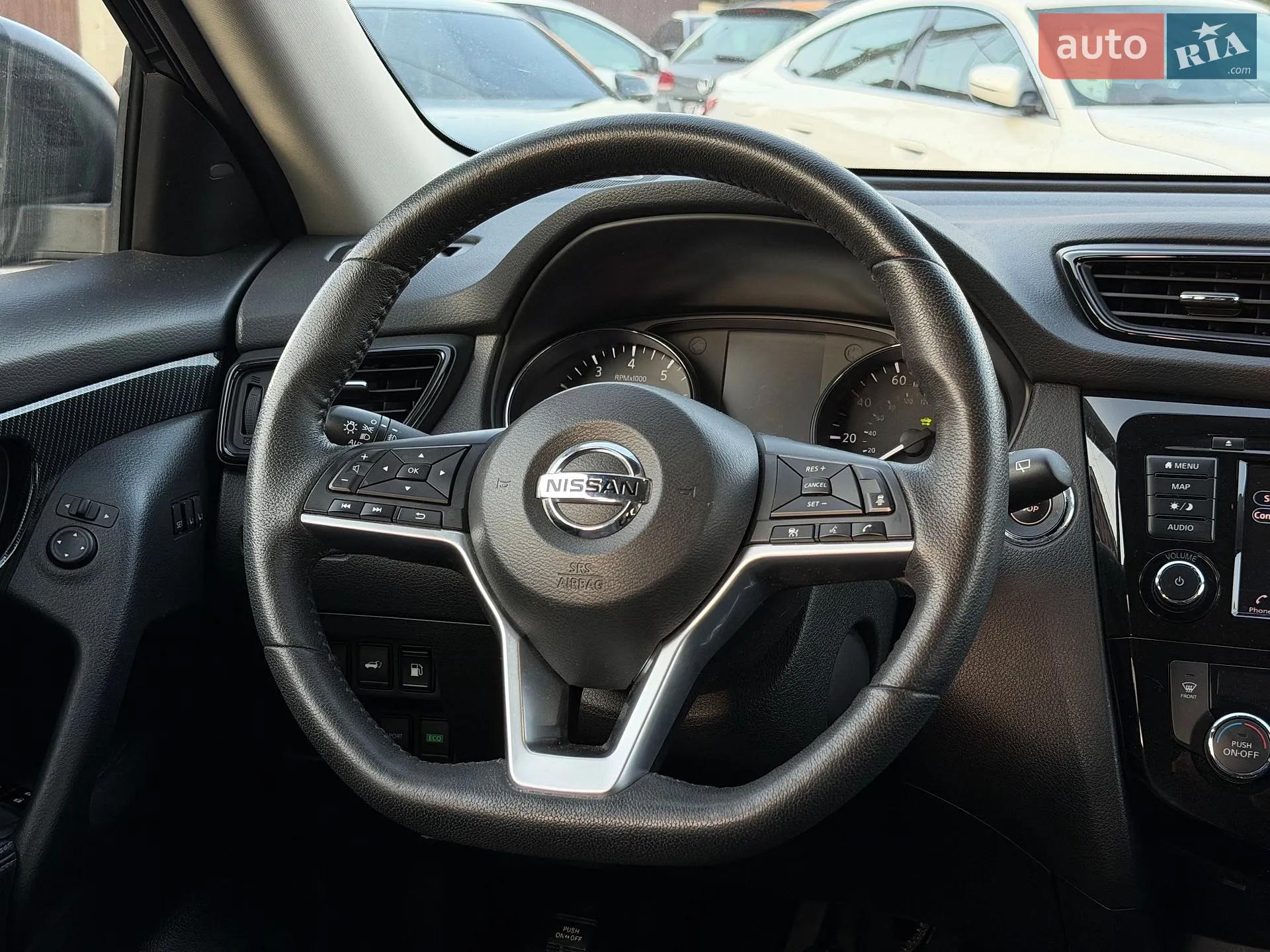 2018 Nissan Rogue - мініатюра 16