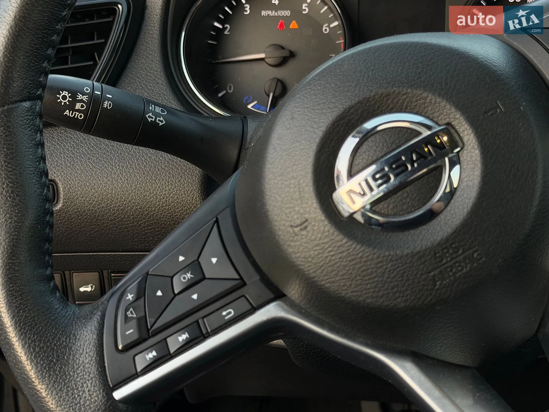 2018 Nissan Rogue - мініатюра 31