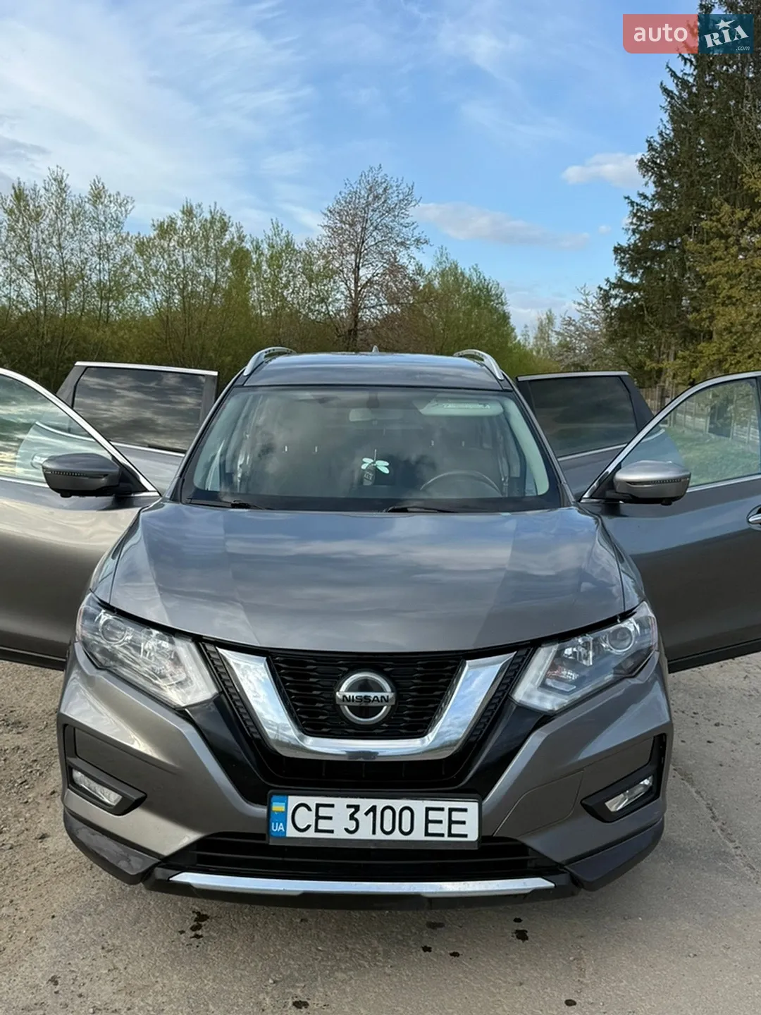 2017 Nissan Rogue - фото 1