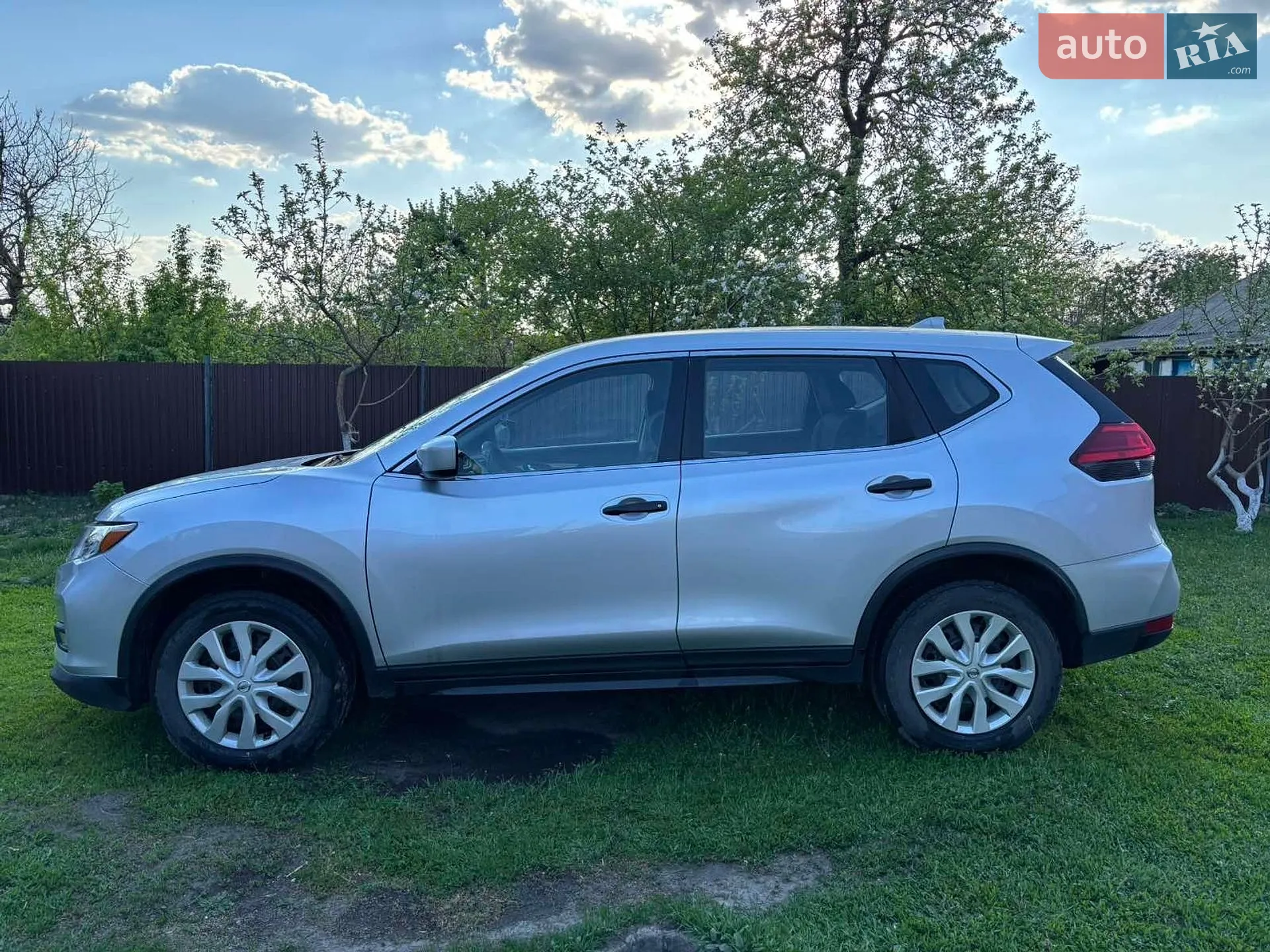2017 Nissan Rogue - мініатюра 4
