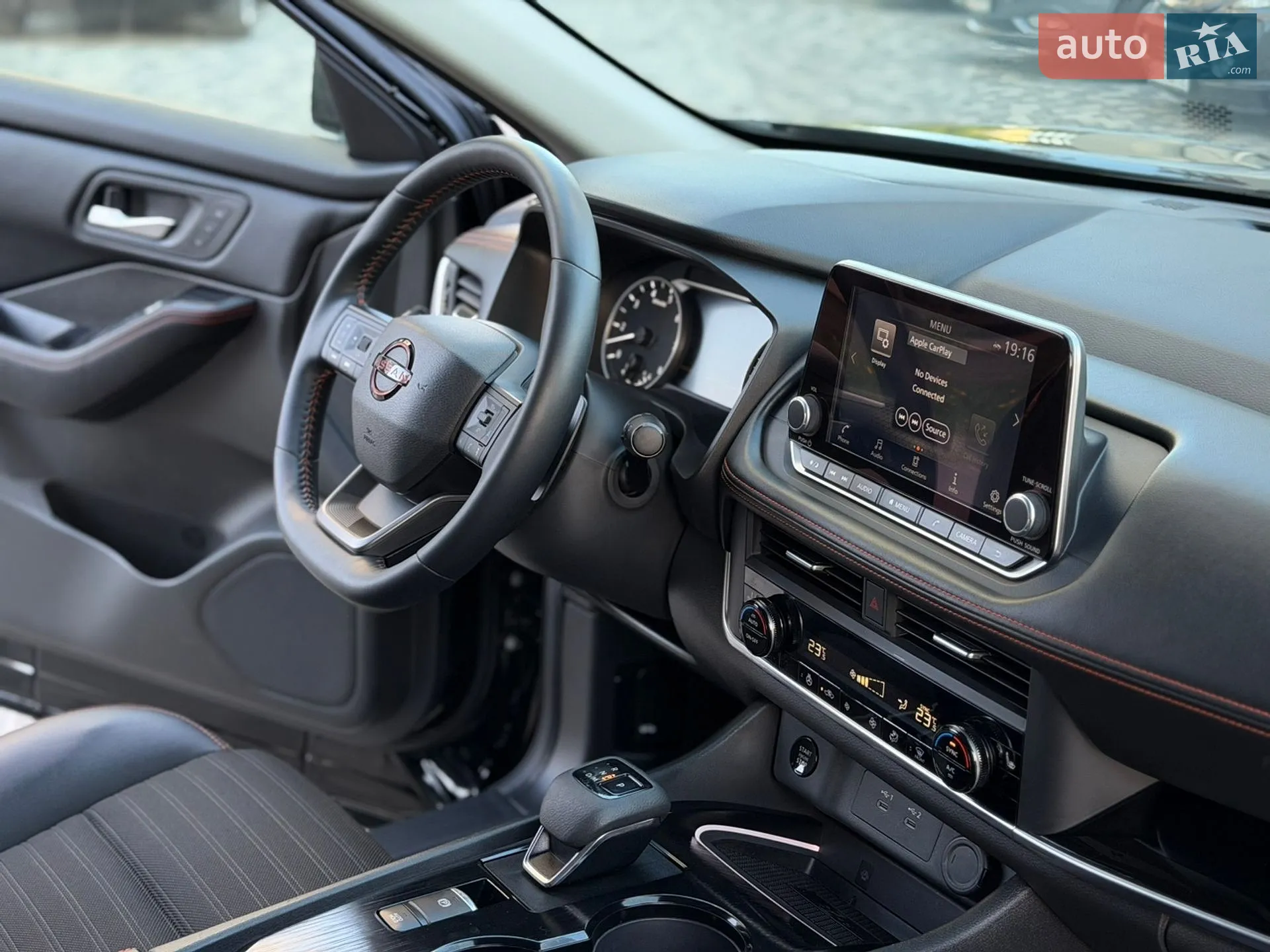 2025 Nissan Rogue - мініатюра 28