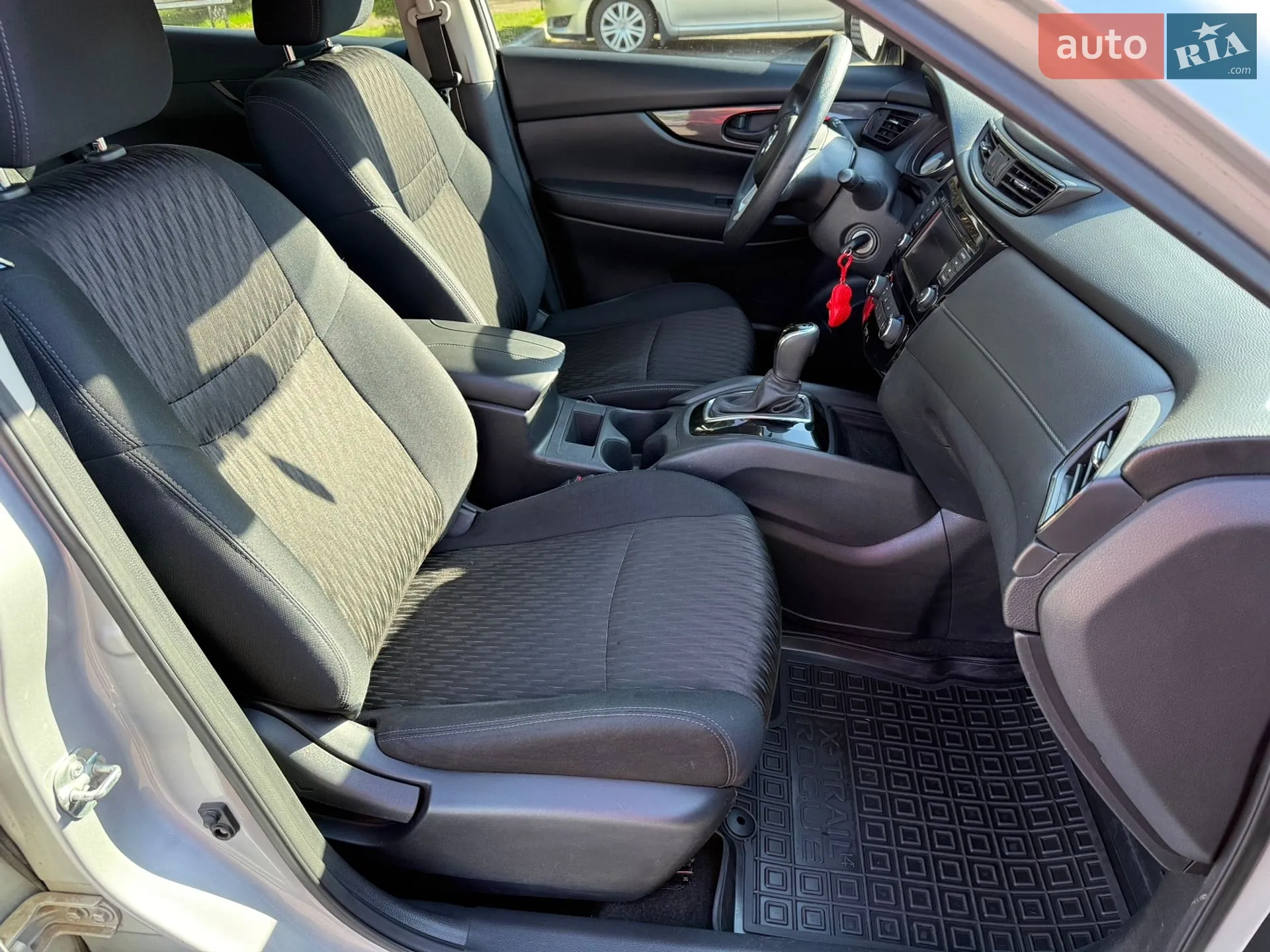 2019 Nissan Rogue - мініатюра 26
