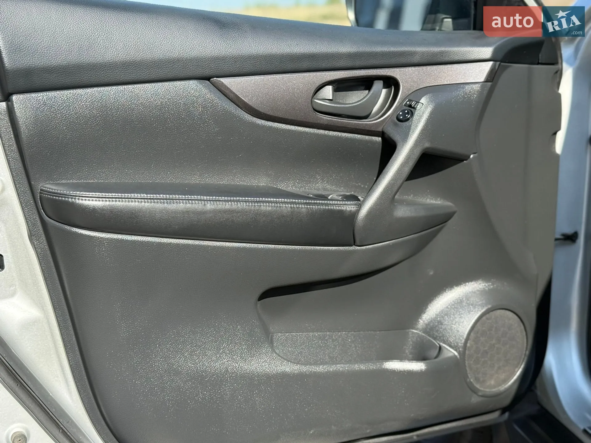 2020 Nissan Rogue - мініатюра 23