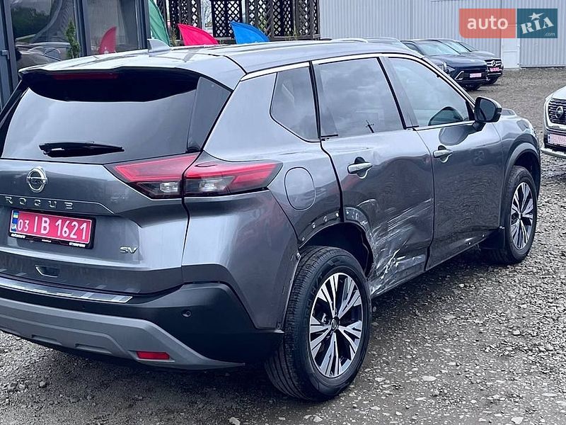 Внедорожник / Кроссовер Nissan Rogue 2021 в Луцке