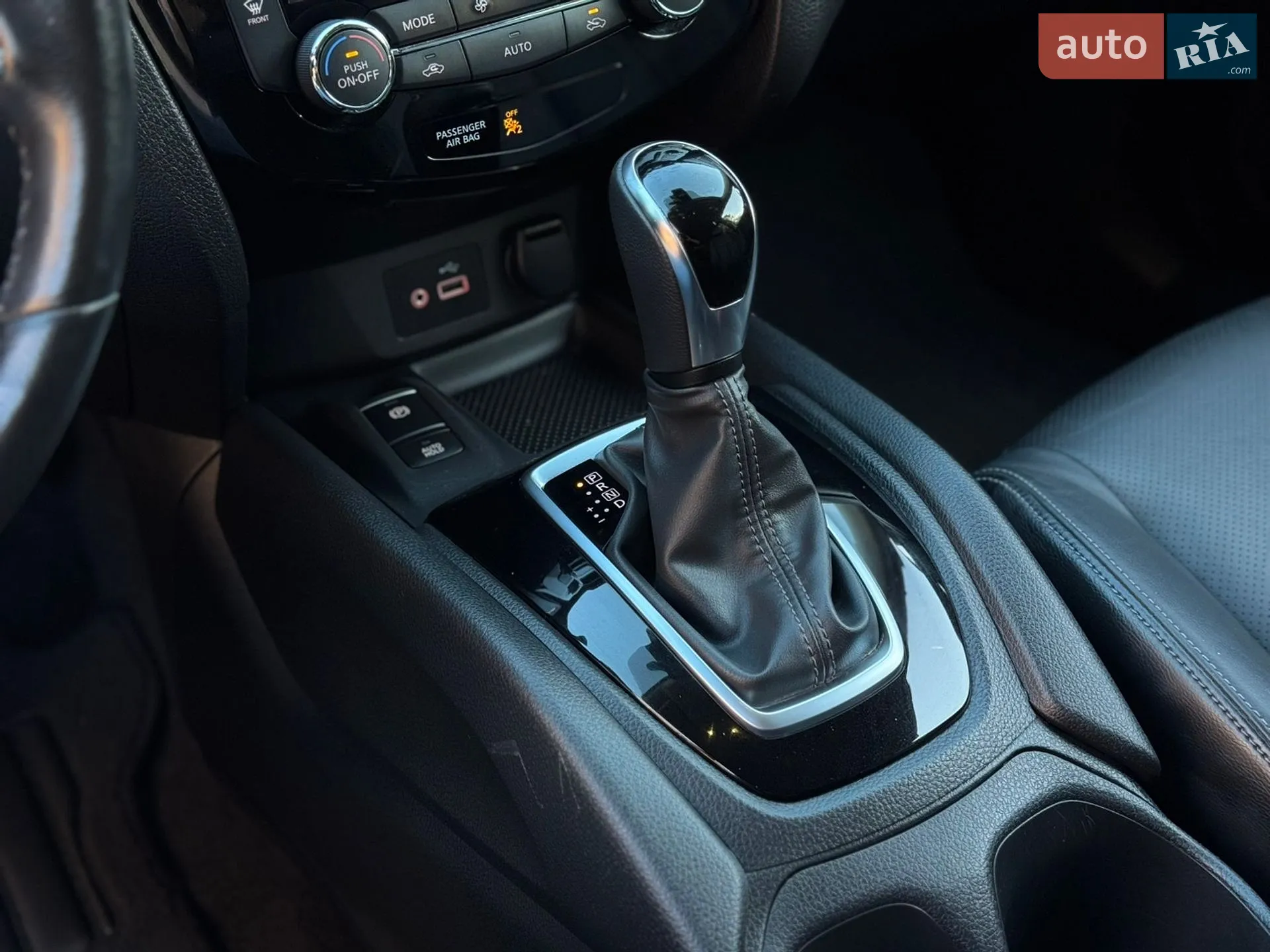 2019 Nissan Rogue - мініатюра 32
