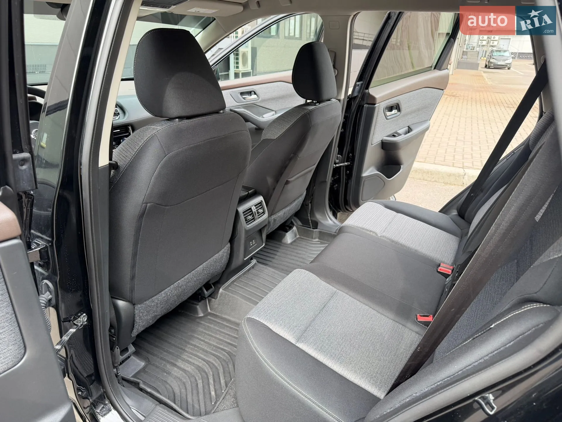 2022 Nissan Rogue - мініатюра 16