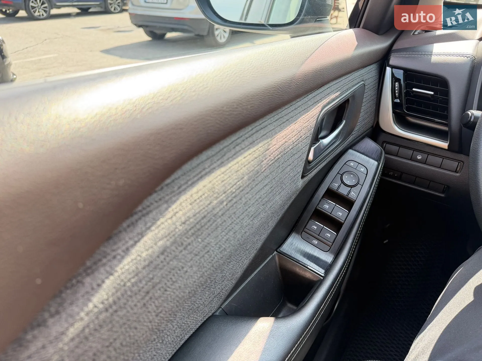 2021 Nissan Rogue - мініатюра 19