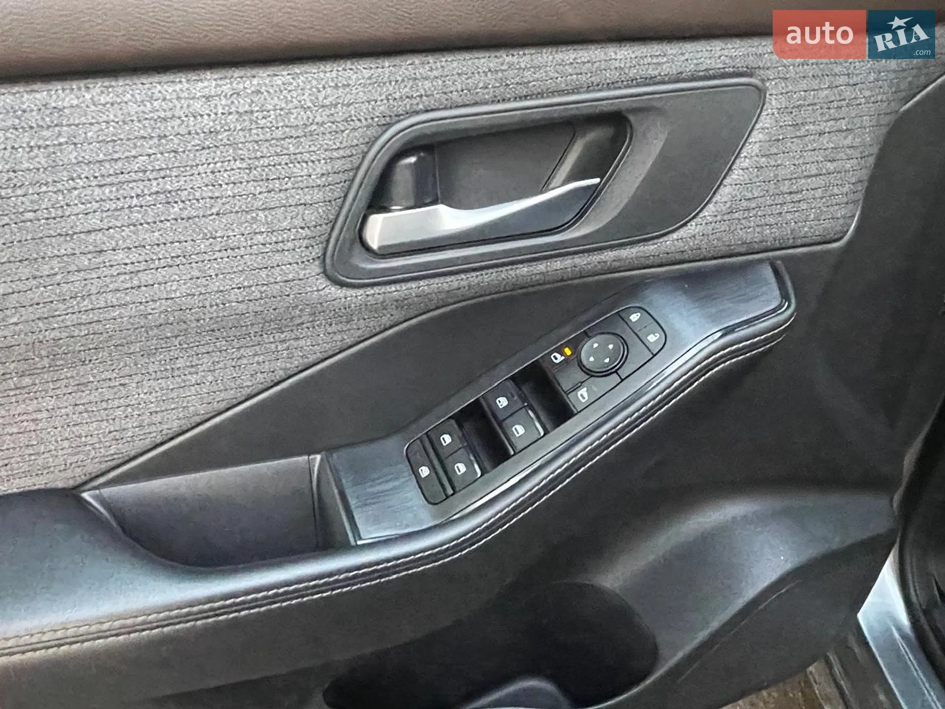 2021 Nissan Rogue - мініатюра 27
