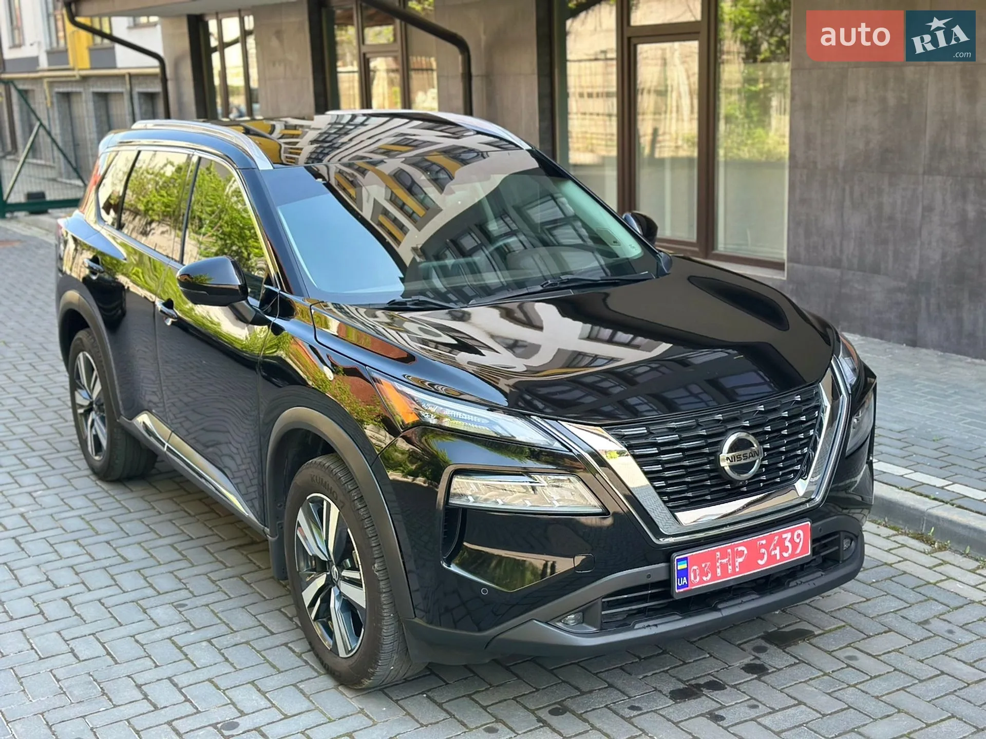 2021 Nissan Rogue - мініатюра 2