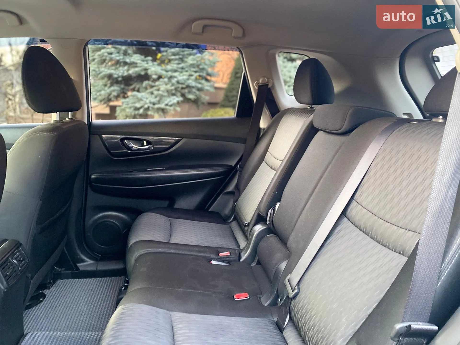 2016 Nissan Rogue - мініатюра 26