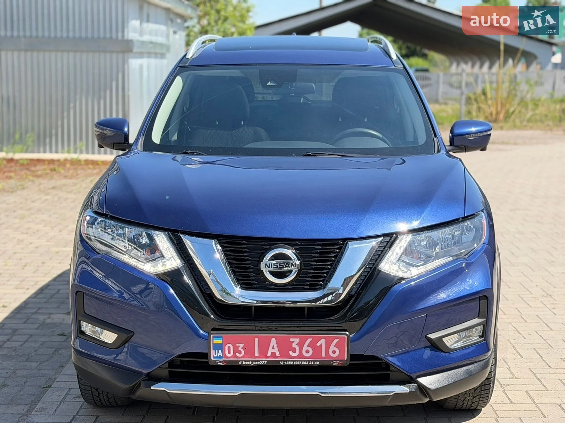 2019 Nissan Rogue - мініатюра 2