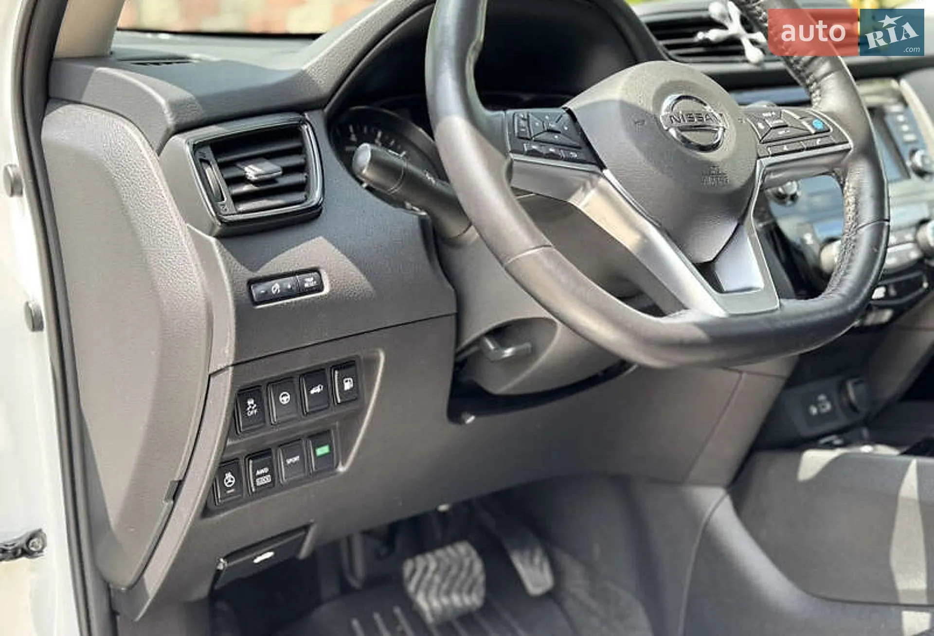 2018 Nissan Rogue - мініатюра 15