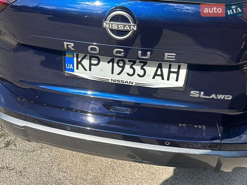 Внедорожник / Кроссовер Nissan Rogue 2024 в Запорожье